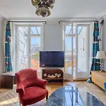 Superb Flat With Terrace In The Centre Of Apartmán