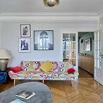 Superb Flat With Terrace In The Centre Of Paříž