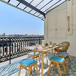 Superb Flat With Terrace In The Centre Of Apartmán *