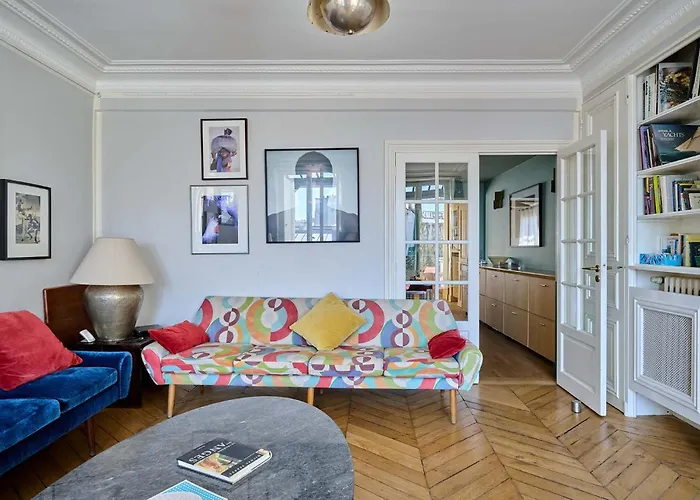 Superb Flat With Terrace In The Centre Of París
