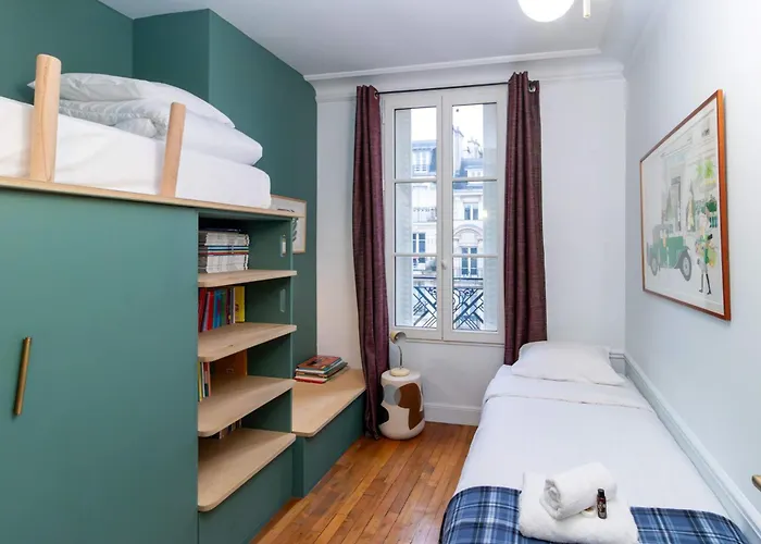 Superb Flat With Terrace In The Centre Of París