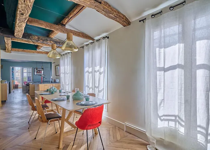 Superb Flat With Terrace In The Centre Of París